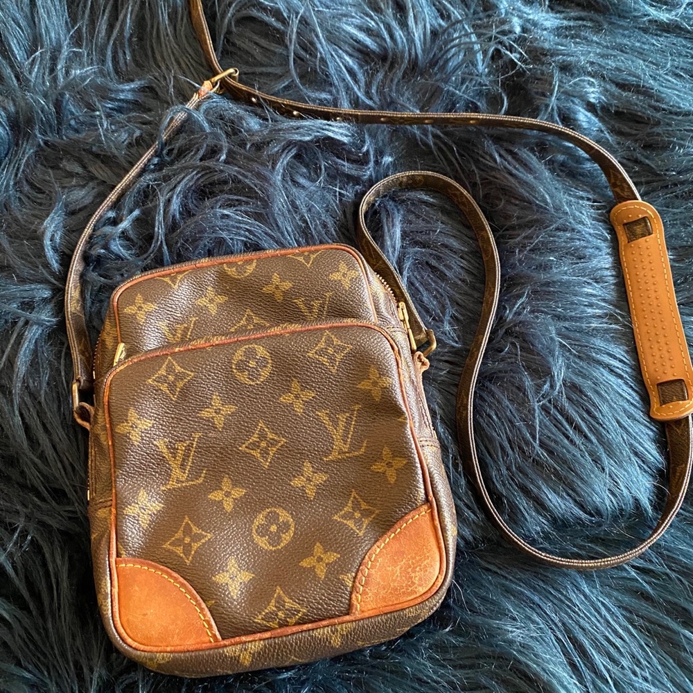 COPY - Vintage Louis shoulder bag